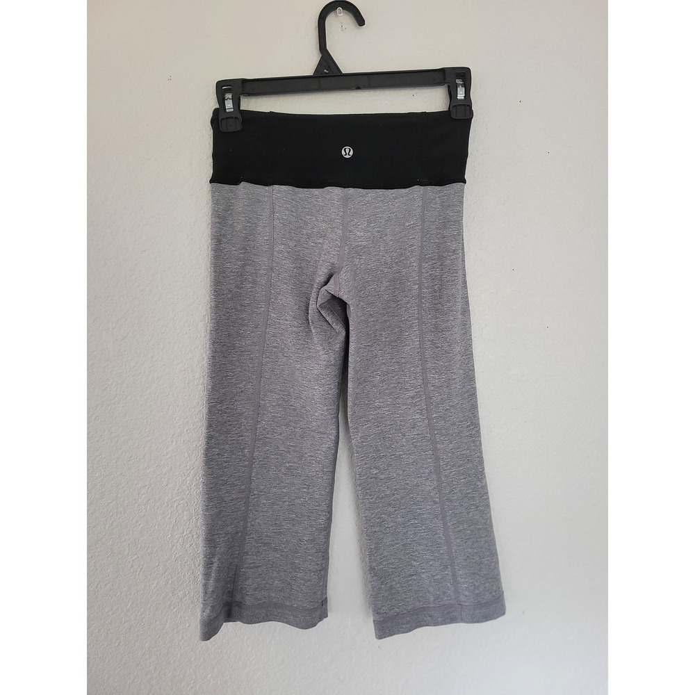 Lululemon Capri Wide Leggings Black Waist Grey Reversible‎ Activewear Size 2 #7 - Picture 3 of 6